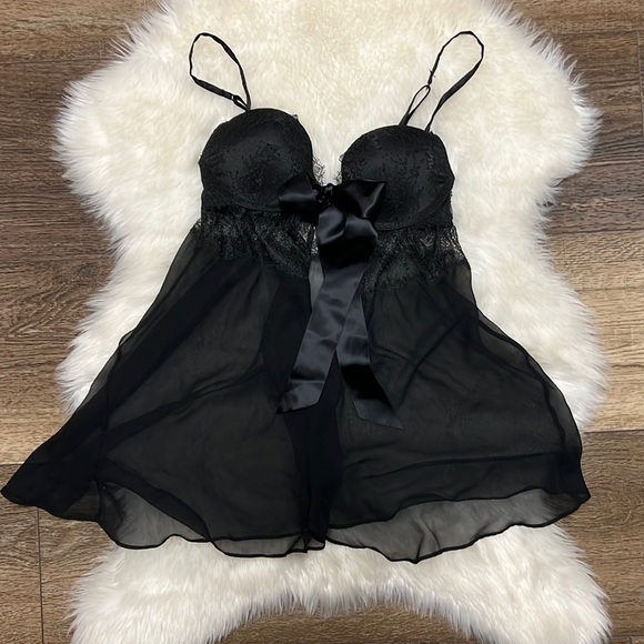 Victoria’s Secret Babydoll 🌹 - Picture 1 of 8